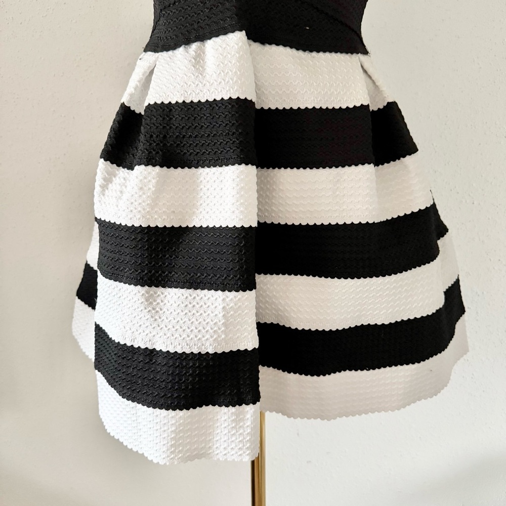 CHARLOTTE RUSSE Strapless Sweetheart Black/White A-Line Mini Dress Women's Large - Picture 4 of 7